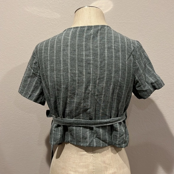 Wrap Linen Blouse - Picture 4 of 4